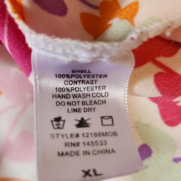 W5 Multicolor Floral Blouse - Picture 9 of 10